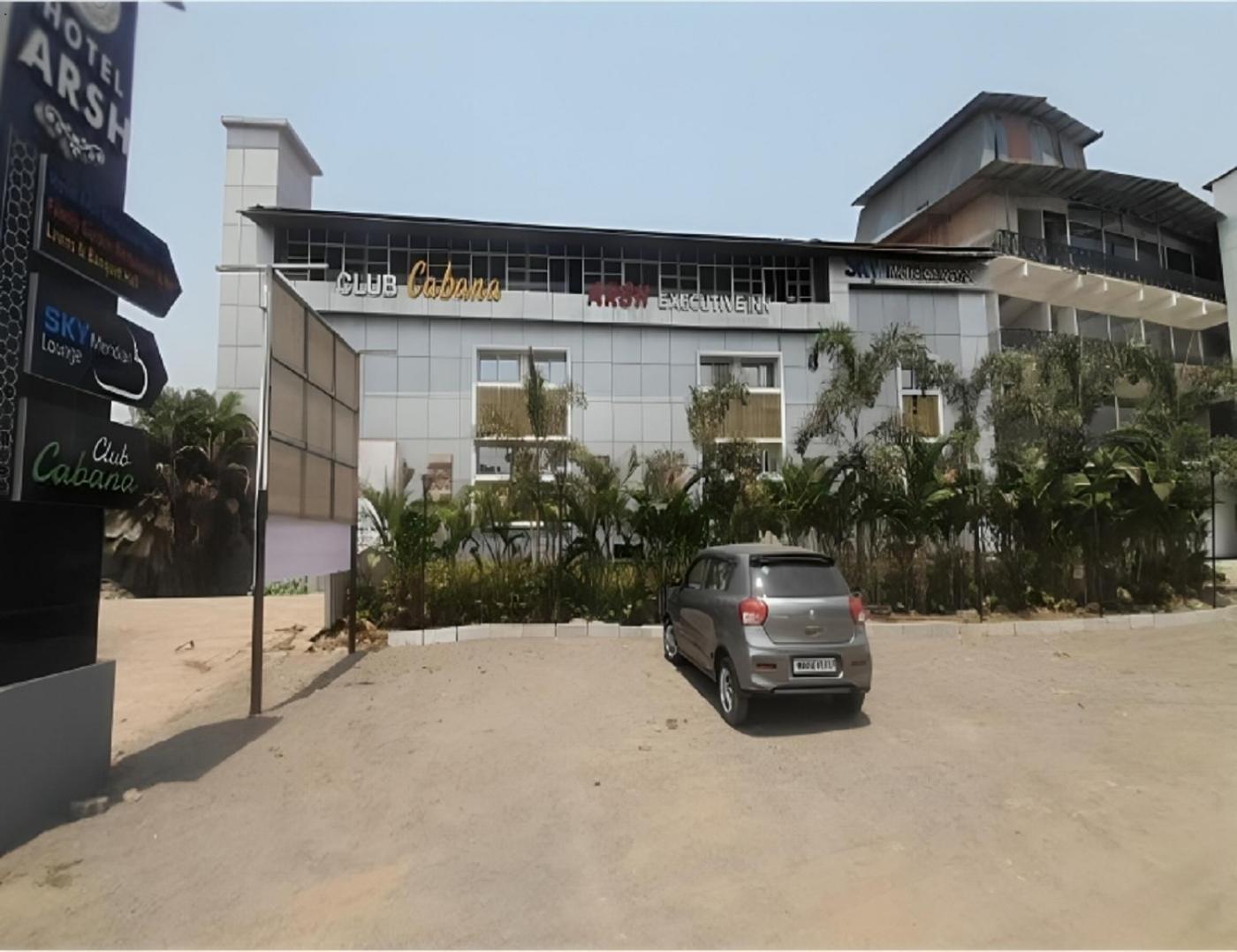 Arsh Executive Inn Дайв Экстерьер фото